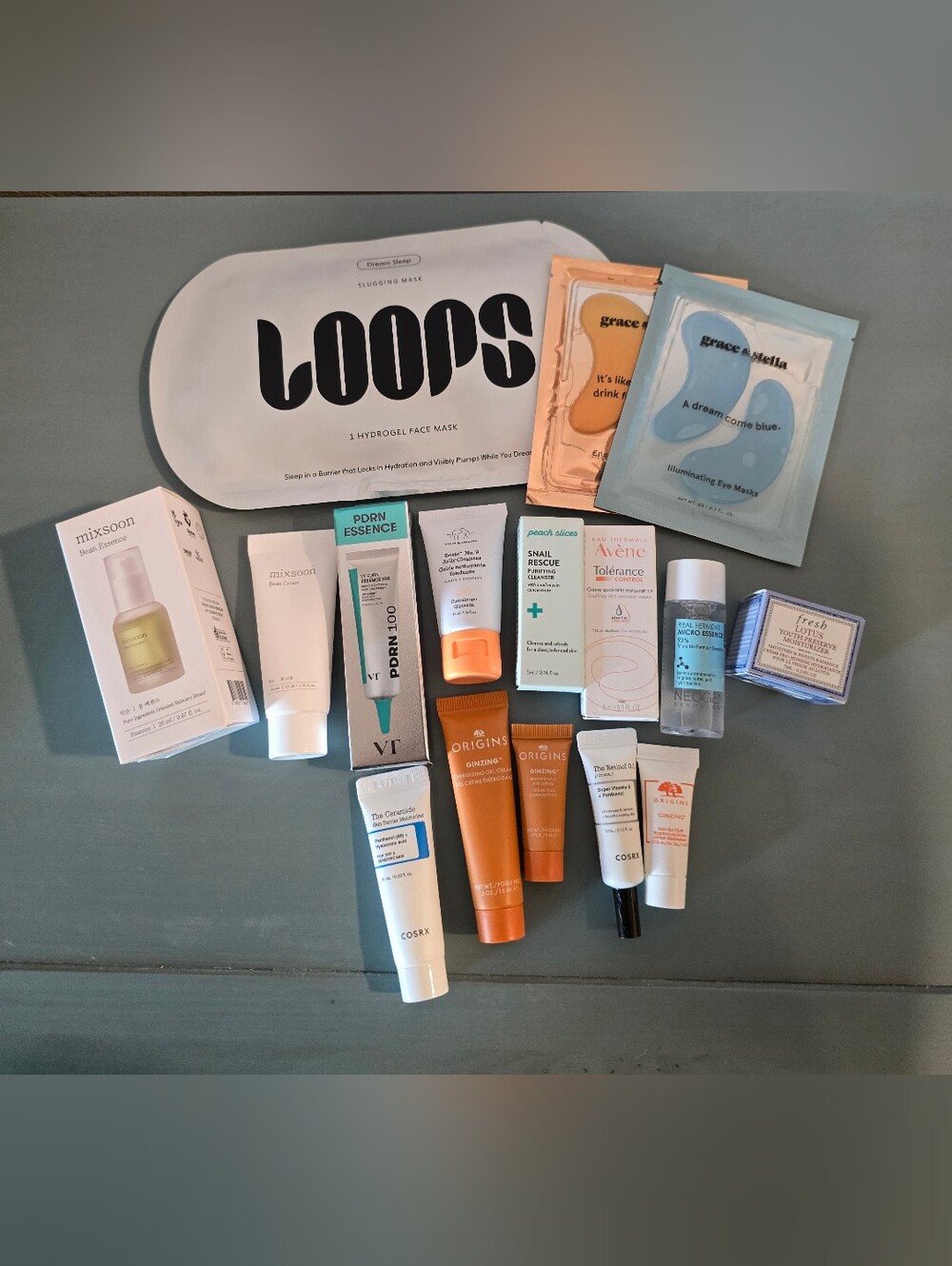 Bundle of Skincare Samples